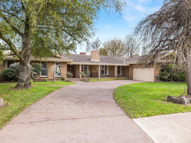 1785 Sturt Street Alfredton 3350