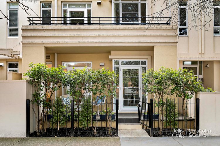 1 79 Pickles Street Port Melbourne 3207