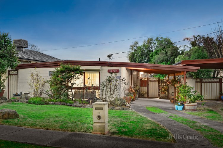 18 Allan Avenue South Morang 3752