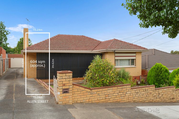 18 Allen Street Bulleen 3105