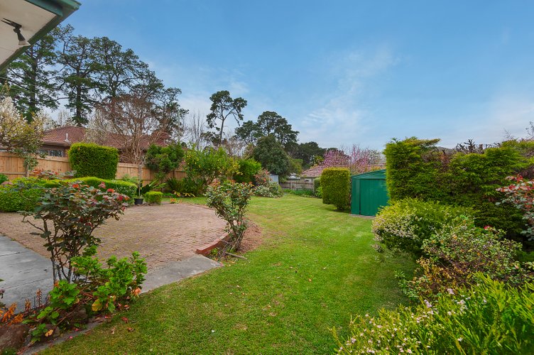 18 Barcelona Street Box Hill 3128
