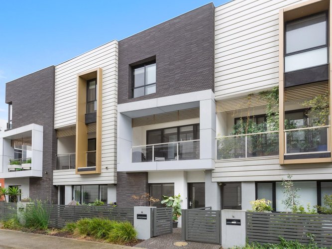 18 Barries Place Clifton Hill 3068