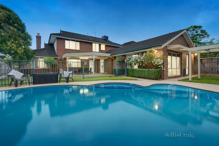18 Billanook Way Chirnside Park 3116