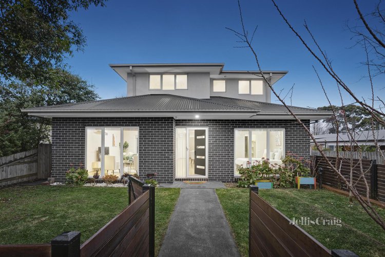1 8 Bond Avenue Blackburn South 3130