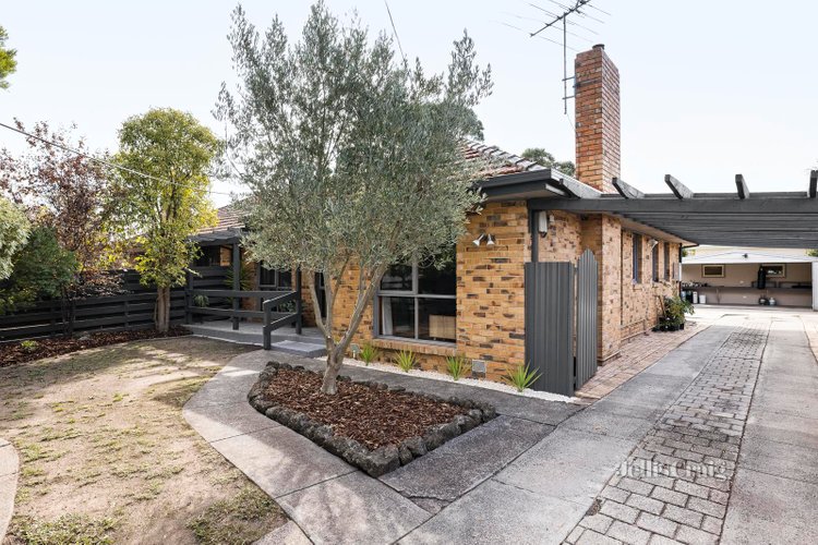 18 Carbeena Parade Heidelberg West 3081