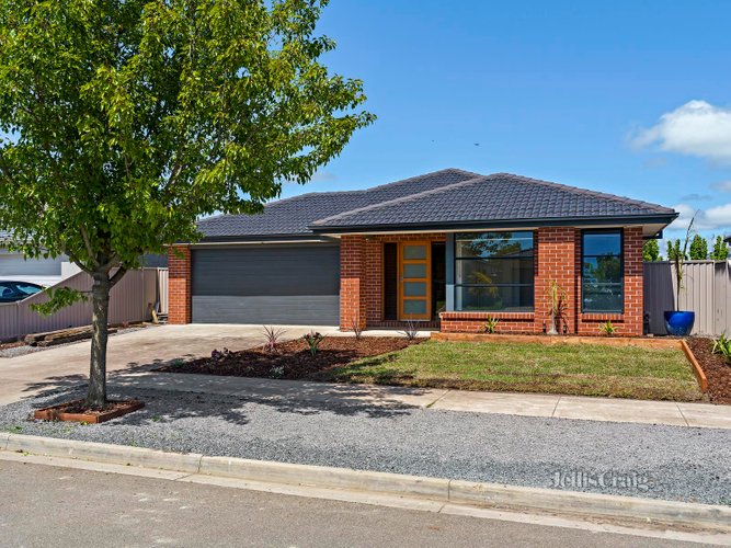 18 Carbine Drive Alfredton 3350