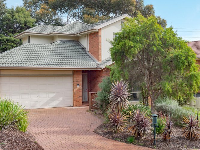 18 Cascades View Yallambie 3085