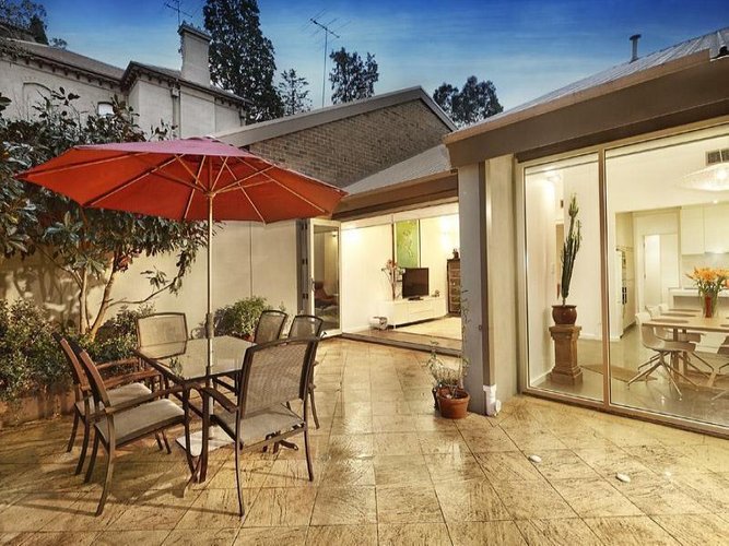 1 8 Coppin Grove Hawthorn 3122