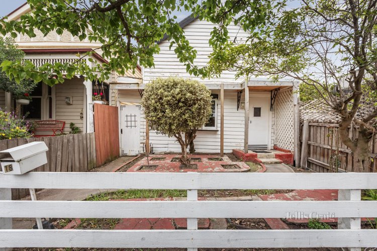 18 Cyril Street Elwood 3184