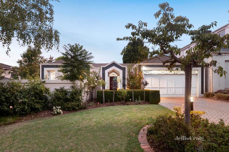 18 Dena Court Templestowe 3106