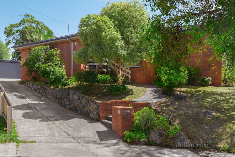 18 Dianne Street Doncaster East 3109