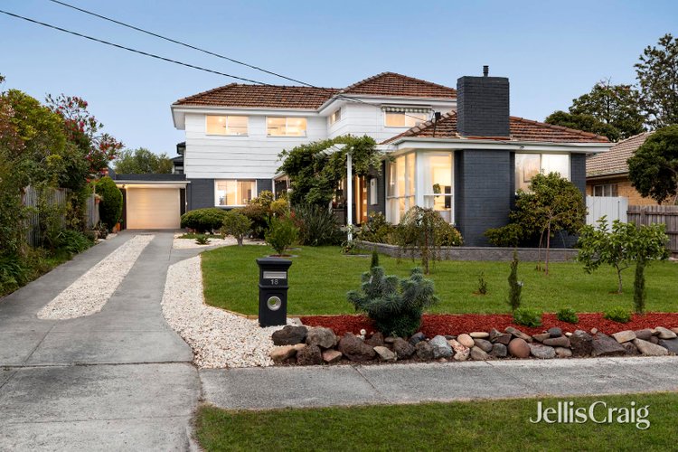 18 Dorset Street Glen Waverley 3150