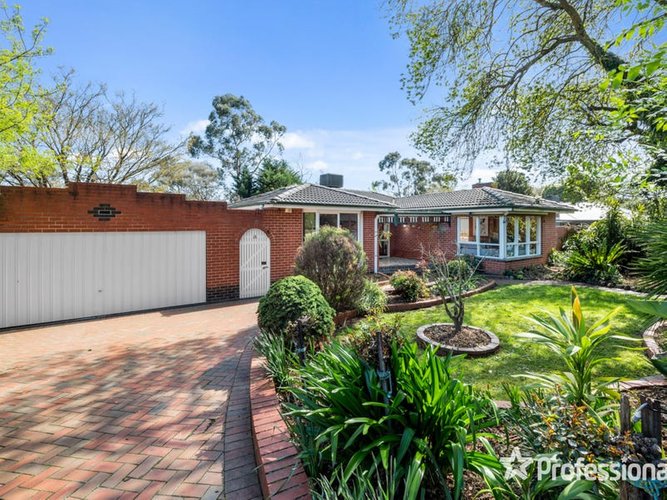 18 Dryden Concourse Mooroolbark 3138