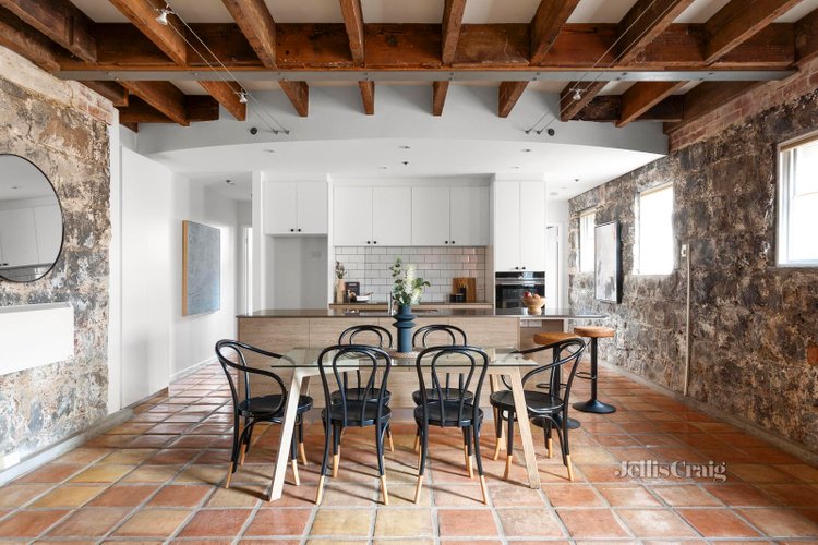 1 8 Falshaws Lane North Melbourne 3051