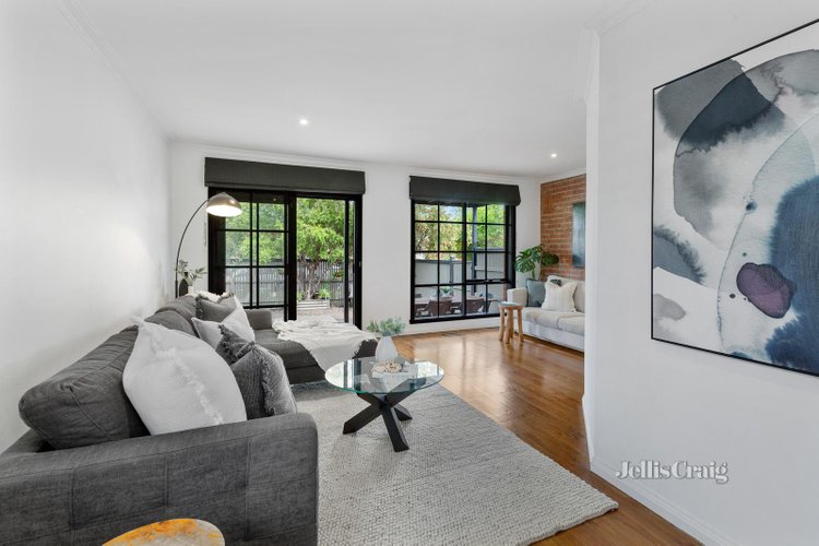 1 8 Fisher Street Malvern East 3145
