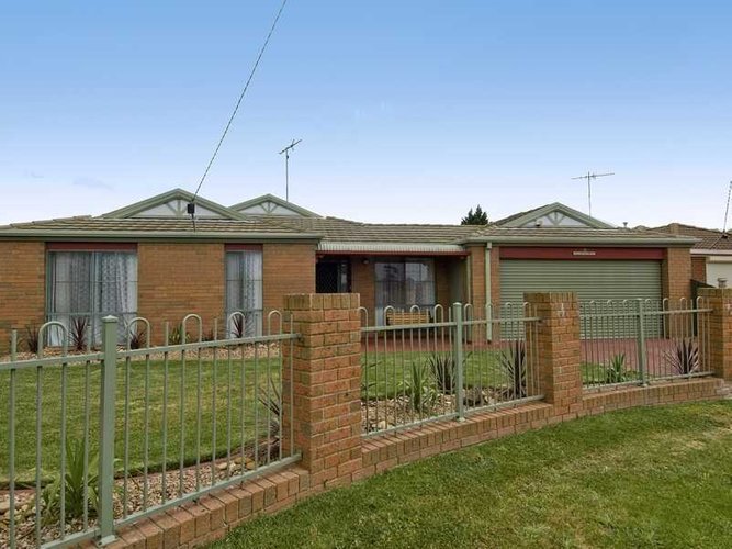 18 Freesia Court Whittington 3219