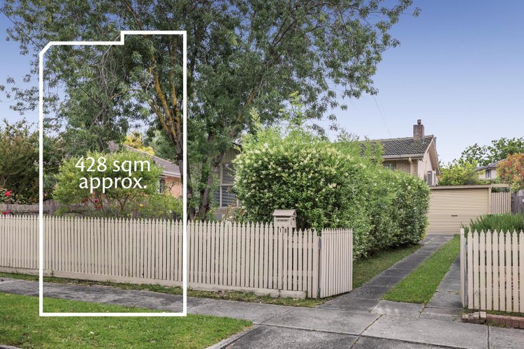 18 Fulton Crescent Burwood 3125