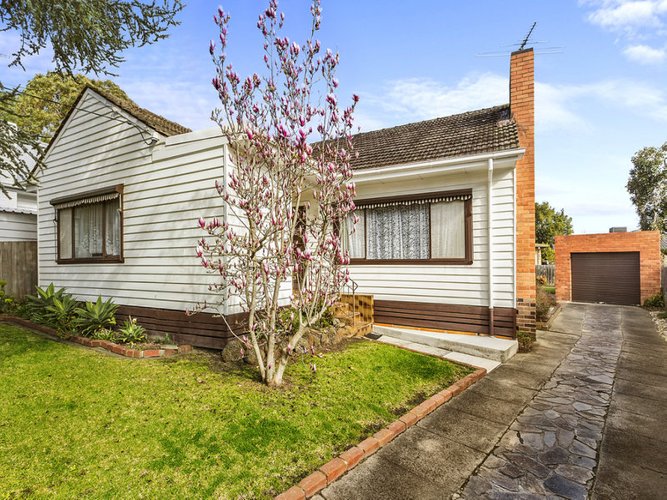 18 Glenice Avenue Blackburn South 3130