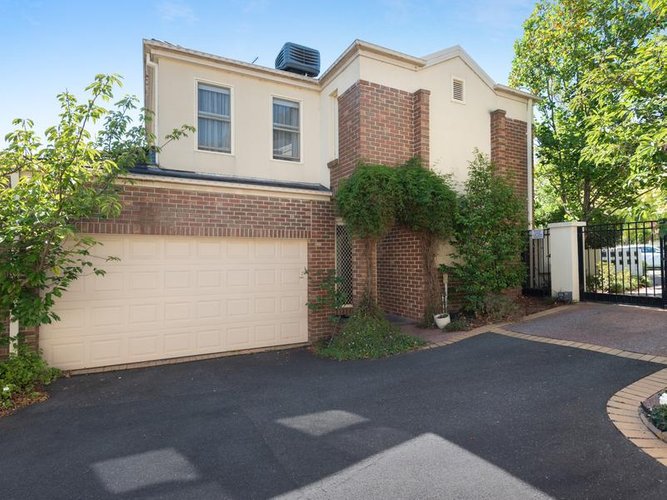 1 8 Hamel Street Box Hill South 3128