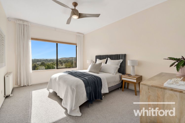 18 Heathfield Court, Newtown