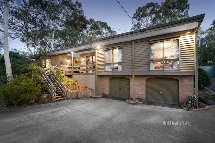 18 Hebden Street Greensborough 3088
