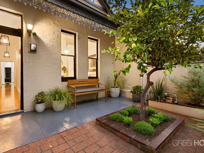 18 Herbert Street Albert Park 3206