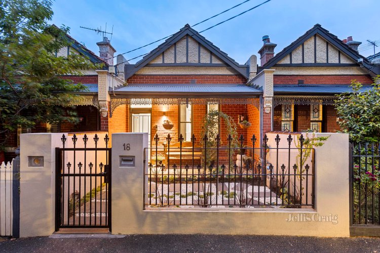 18 Herbert Street Albert Park 3206