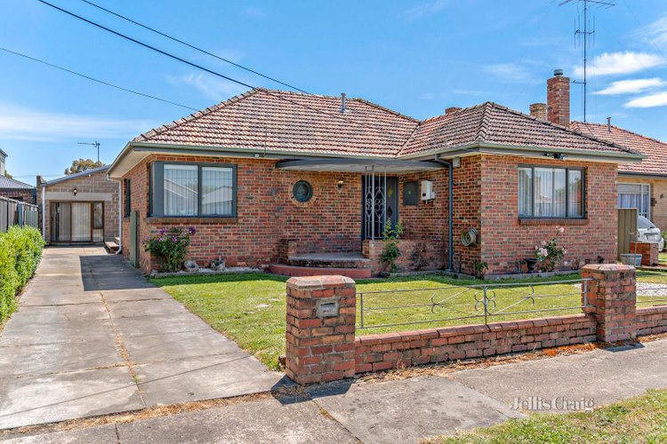 18 Iris Avenue Wendouree 3355