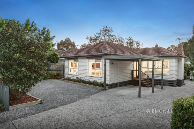 1 8 Jackson Street Forest Hill 3131