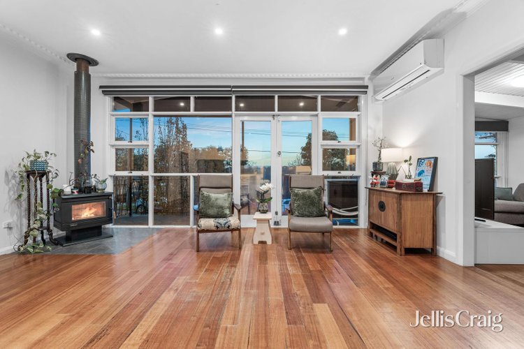 18 Jeffrey Street Mount Waverley 3149