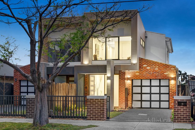 18 Kershaw Street Bentleigh East 3165