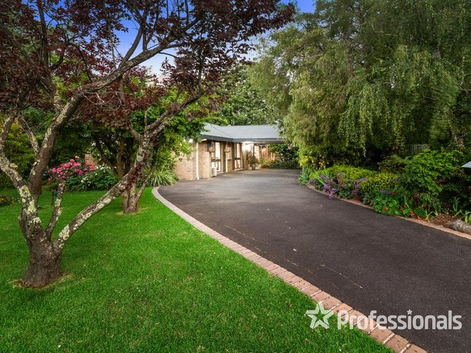 18 Kingswood Drive Chirnside Park 3116