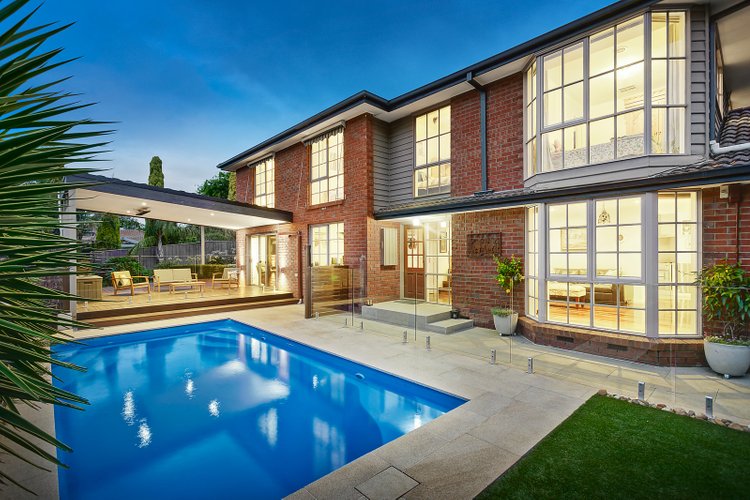 18 Lakeside Crescent Croydon Hills 3136