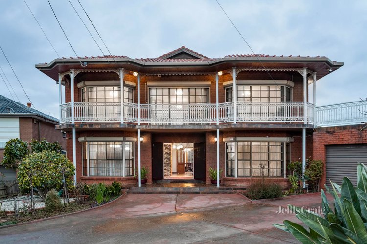 18 Lana Court Airport West 3042