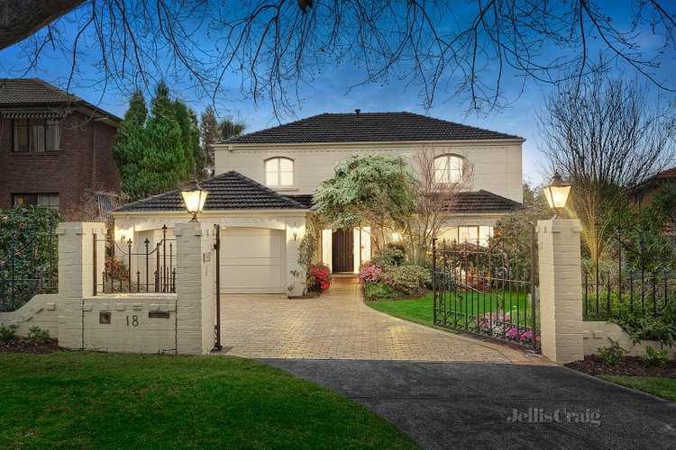 18 Linckens Crescent Balwyn 3103