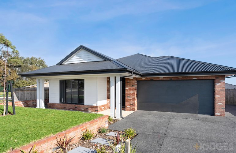 18 Lookout Way Wandana Heights 3216