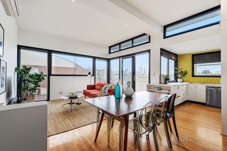 18 Macrobertson Close Fitzroy 3065