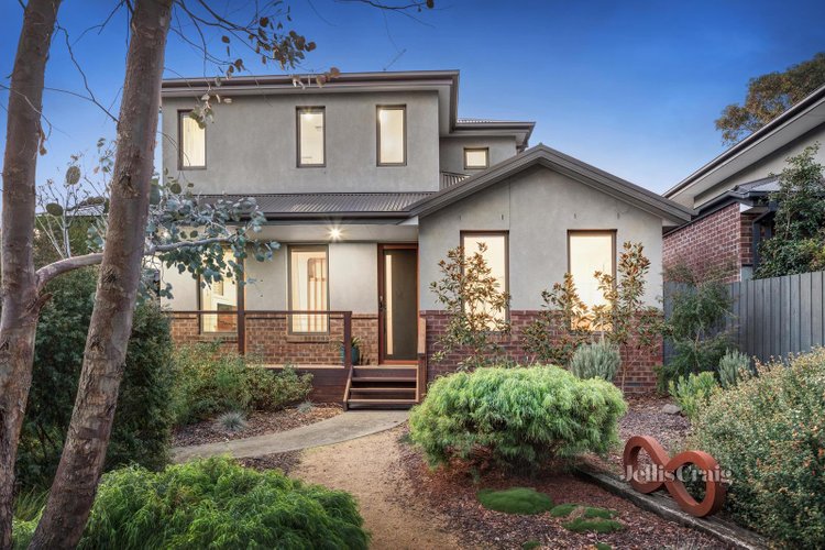 1 8 Mccarthy Grove Montmorency 3094