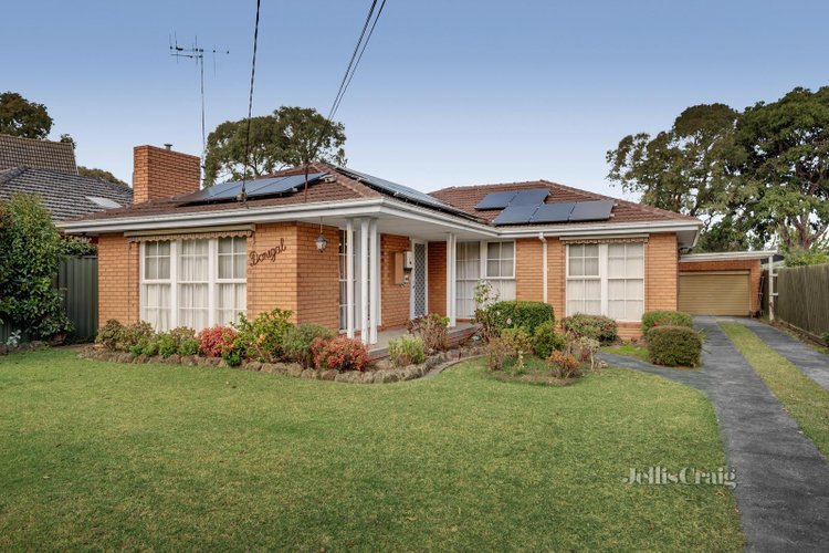18 Merrick Crescent Glen Waverley 3150