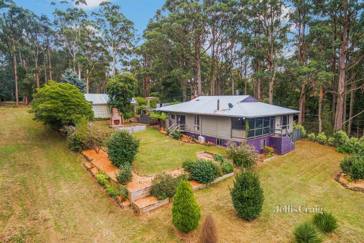 18 Mineral and 19 Radium Avenue Sailors Falls 3461