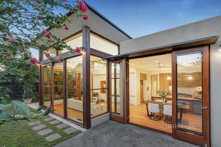 18 Monkstadt Avenue Ripponlea 3185