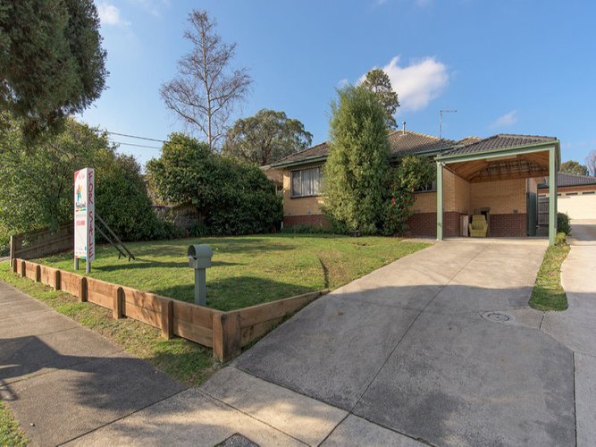 18 Mountfield Road Kilsyth 3137