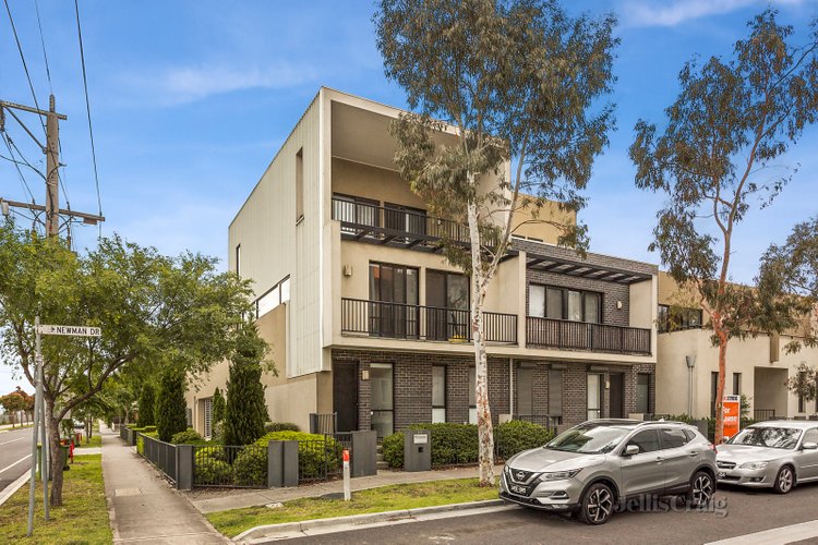18 Newman Drive Footscray 3011