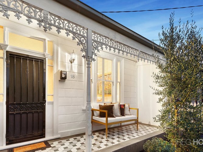18 Page Street Albert Park 3206