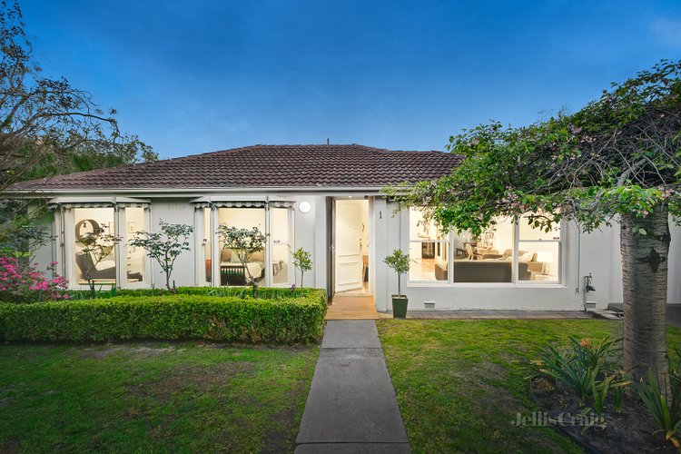 1/8 Park Street Malvern 3144