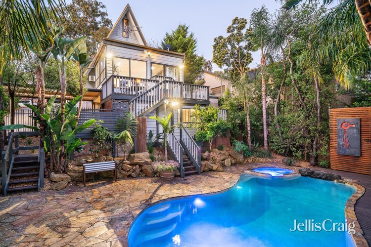 18 Pennell Street Eltham North 3095