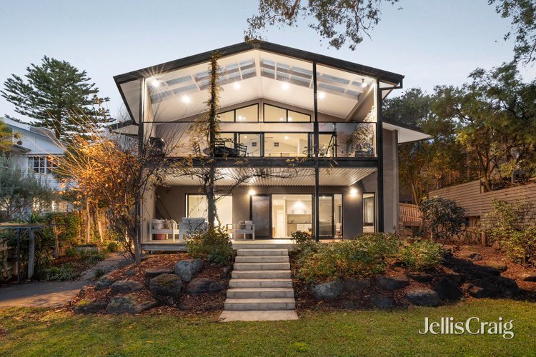 18 Philip Street Lower Plenty 3093