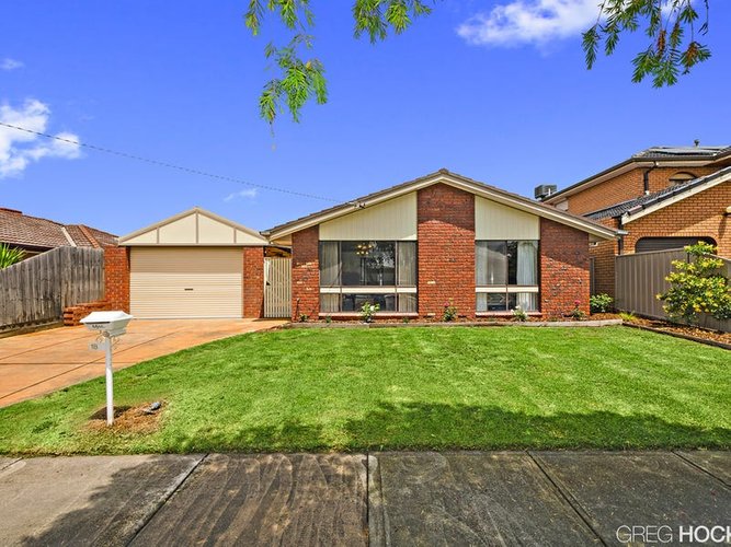 18 Roach Drive Altona Meadows 3028