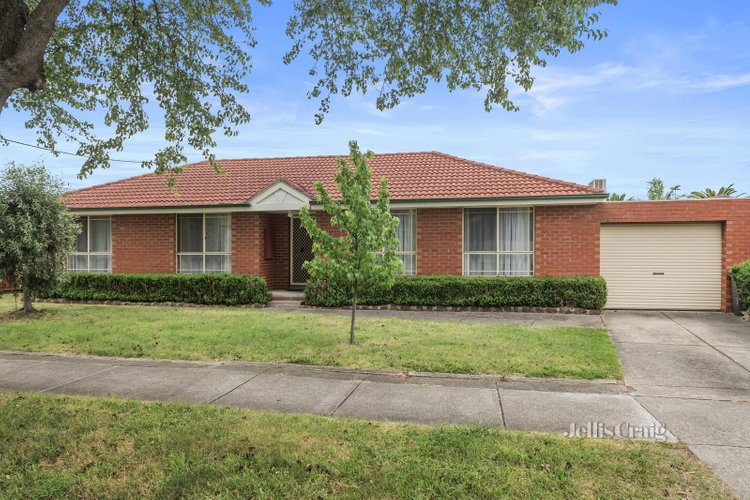 1 8 Stewart Road Oakleigh East 3166