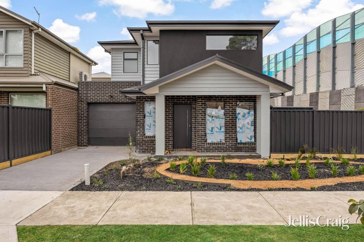 1 8 Strong Street Spotswood 3015